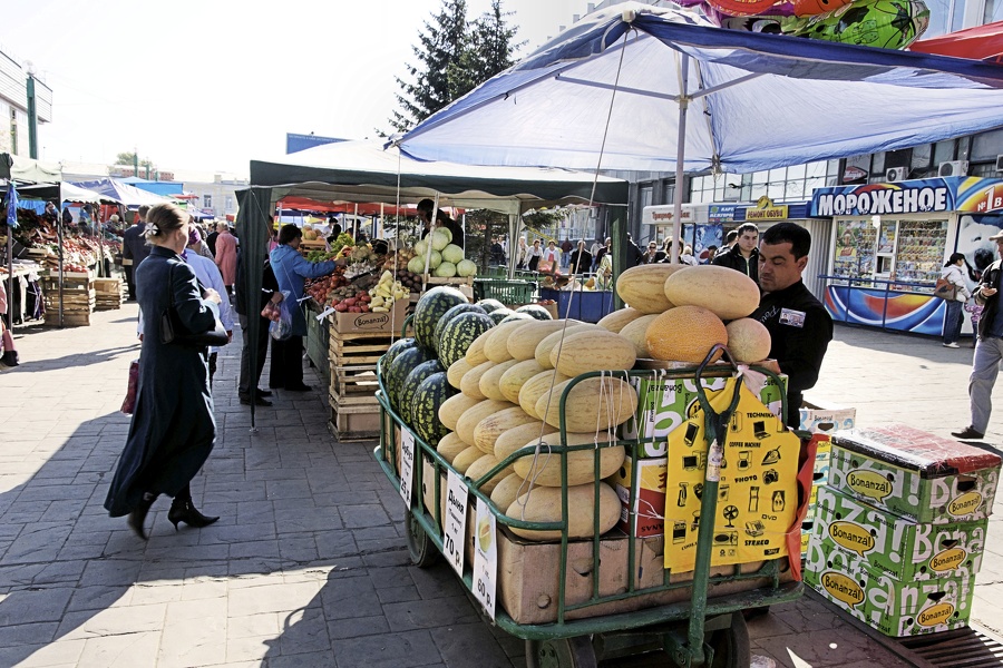 Irkoutsk, marché (Russie).
