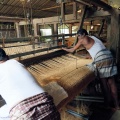 Visite d'une farique de tapis en fibres de coco.