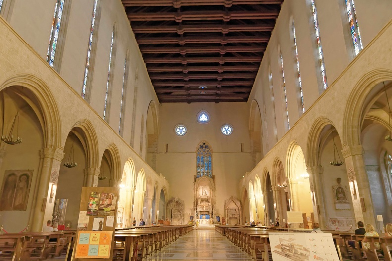 Eglise di Santa Chiara.