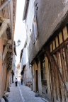 Troyes.