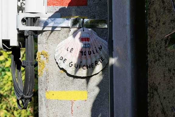 Randonnée autour de Yèvre le Chatel.