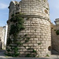 Arles, tour des remparts.