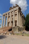 Temple d'Antonin et de Faustine.